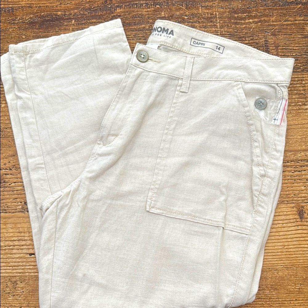 NWT Sonoma Casual Capri Pants